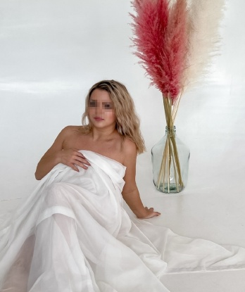 Страстная и опытная дама ждет встречи с достойным мужчиной для ярких и незабываемых моментов. Помогу тебе расслабиться и забыть обо всех проблемах. Гарантирую конфиденциальность и отличное настроение! 652, 22 года